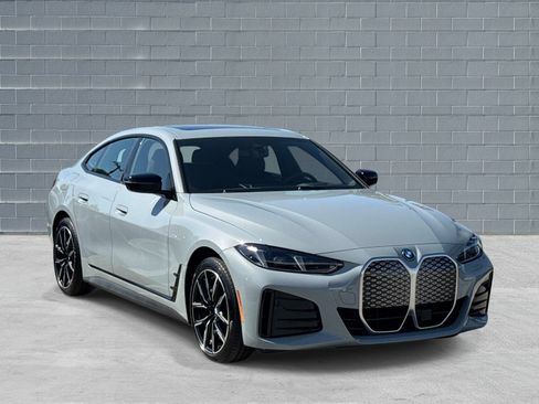 Certified 2025 BMW i4 eDrive40 RWD image 1