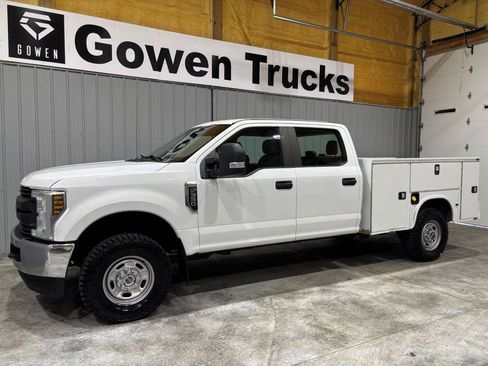 Used 2019 Ford F350 XL w/ Power Equipment Group AWD/4WD image 4
