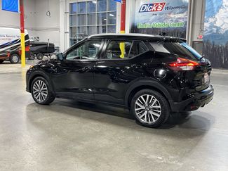Used 2021 Nissan Kicks SV video 3