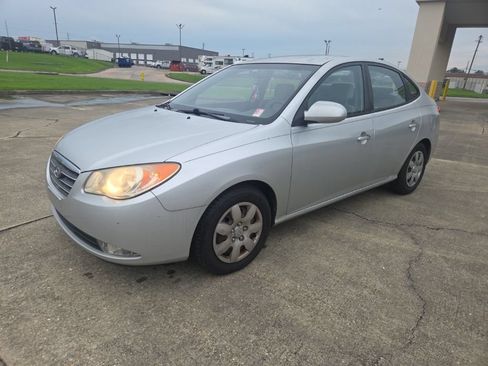 Used 2009 Hyundai Elantra GLS FWD image 3