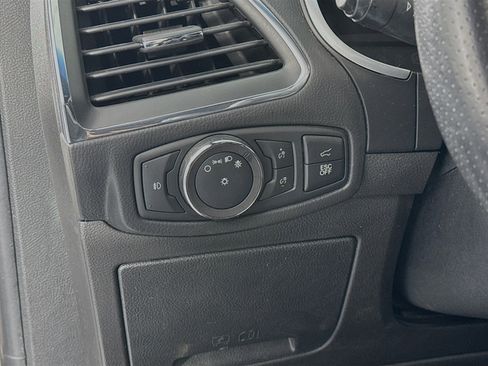 Used 2019 Ford Edge ST w/ Convenience Package image 10