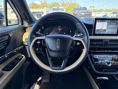 Used 2022 Lincoln Corsair Reserve w/ Elements Package image 17