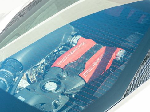 Used 2019 Ferrari 488 GTB image 39