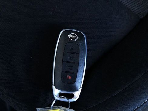 Used 2024 Nissan Sentra SV image 32