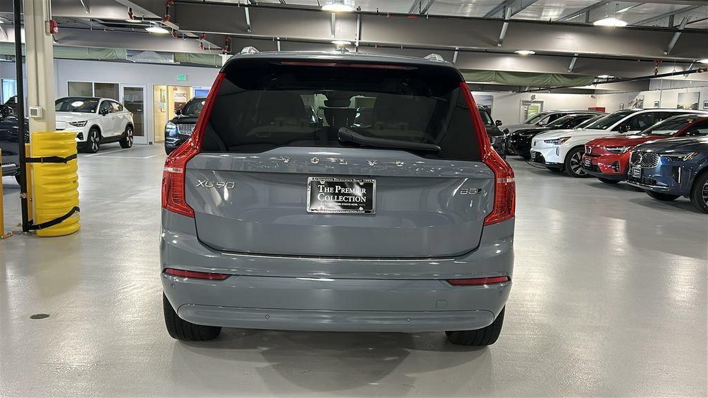 Certified 2023 Volvo XC90 B5 Core w/ Protection Package Premier AWD/4WD image 5