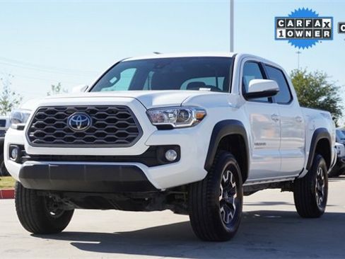 Used 2023 Toyota Tacoma SR image 3