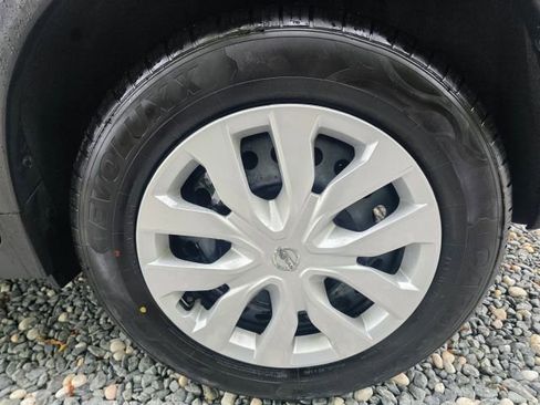 Used 2016 Nissan Rogue S FWD image 10