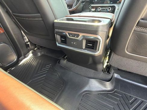 Certified 2024 GMC Sierra 3500 Denali Ultimate AWD/4WD image 35