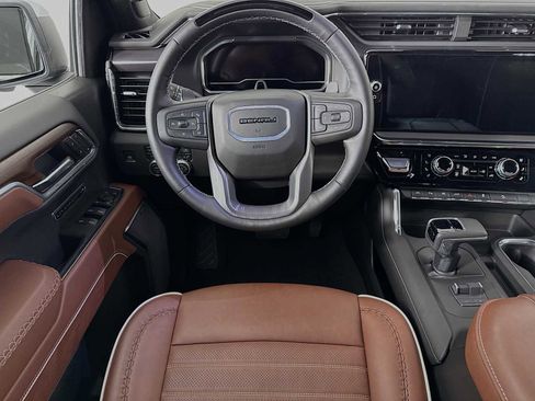 Used 2025 GMC Sierra 1500 Denali Ultimate AWD/4WD image 24