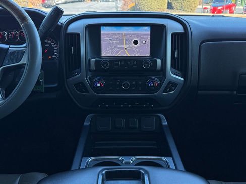 Used 2014 GMC Sierra 1500 SLT w/ SLT Crew Cab Value Package image 10