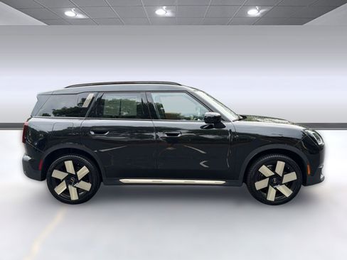 Certified 2025 MINI Cooper Countryman S w/ Comfort Package Max AWD/4WD image 8