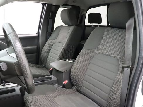 Used 2019 Nissan Frontier SV RWD image 10