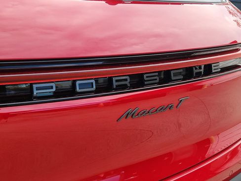 New 2026 Porsche Macan Turbo image 25