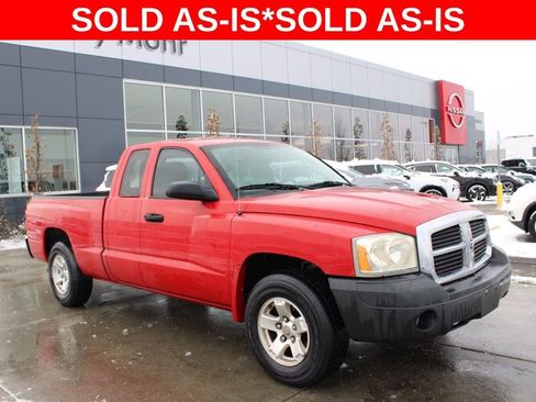 Used 2007 Dodge Dakota ST image 1