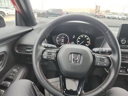 Certified 2025 Honda HR-V Sport image 27