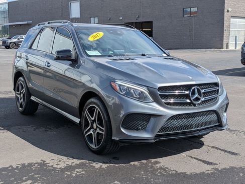Used 2017 Mercedes-Benz GLE 400 4MATIC image 7