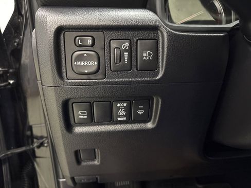 Used 2023 Toyota 4Runner TRD Off-Road Premium image 28