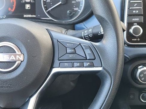 Used 2025 Nissan Versa SV image 29