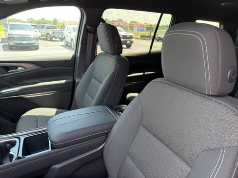 New 2026 Chevrolet Traverse LT w/ Midnight/Sport Edition FWD image 9