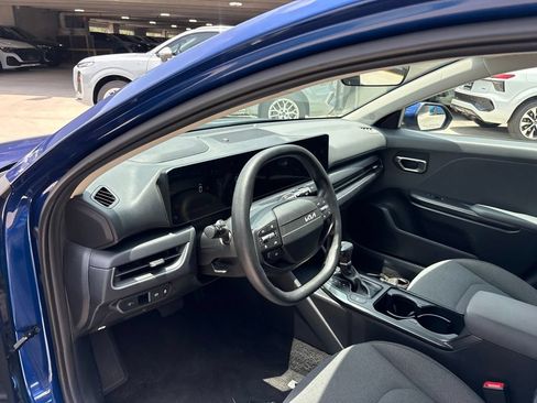 Used 2025 Kia K4 FWD image 12