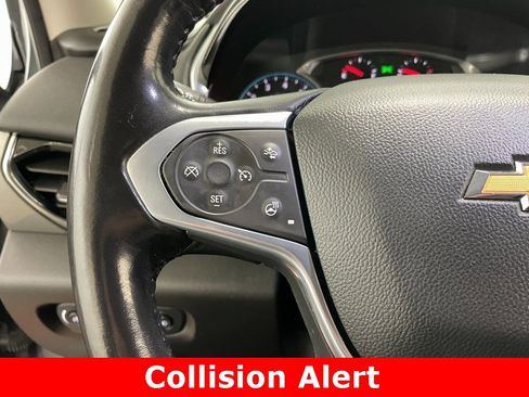 Used 2021 Chevrolet Traverse LT image 25