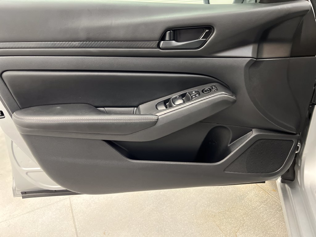Used 2026 Nissan Altima 2.5 SV FWD image 14
