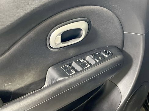 Used 2018 Kia Soul FWD image 16