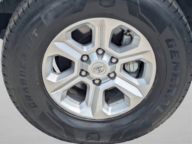 Used 2023 Toyota 4Runner SR5 Premium w/ Moonroof Package RWD image 20