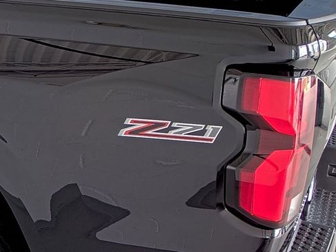 New 2023 Chevrolet Colorado Z71 w/ Z71 Convenience Package 2 AWD/4WD image 10