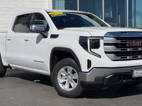 Used 2024 GMC Sierra 1500 SLE image 2