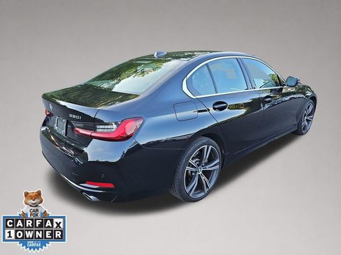 Used 2024 BMW 330i xDrive Sedan w/ Premium Package AWD/4WD image 4