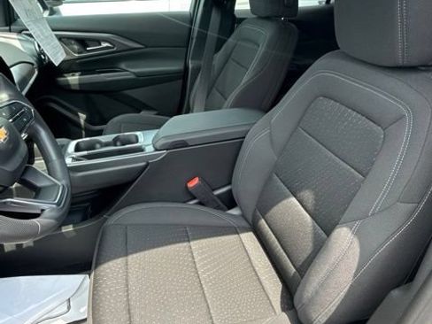 Used 2025 Chevrolet Equinox EV LT FWD image 14