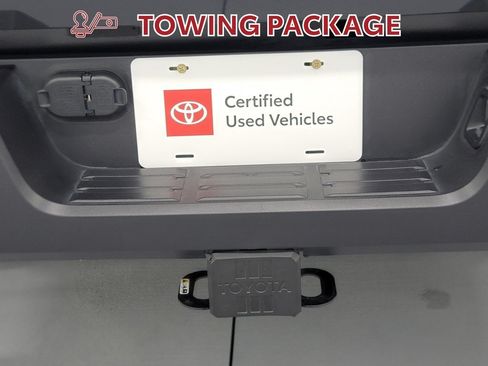 Certified 2024 Toyota Tacoma SR5 AWD/4WD image 31