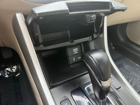 Used 2015 Honda Accord EX-L image 25