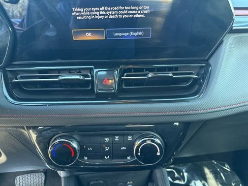 Used 2024 Chevrolet TrailBlazer RS image 20