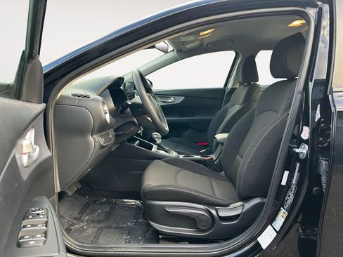 Used 2024 Kia Forte LXS image 15