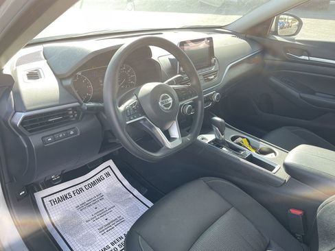 Used 2022 Nissan Altima 2.5 SV image 10