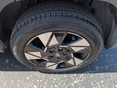 Used 2024 Hyundai Kona SEL AWD/4WD image 10