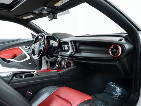 Used 2018 Chevrolet Camaro SS RWD image 24