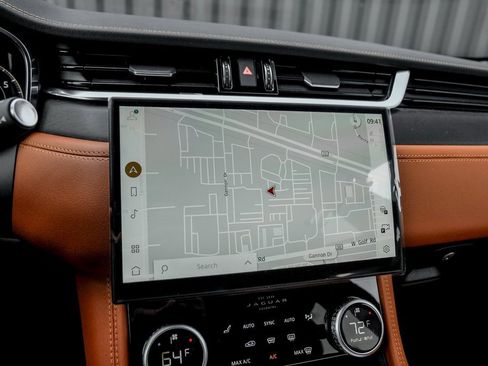 New 2026 Jaguar F-PACE R-Dynamic S image 13