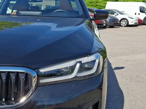 Used 2023 BMW 530e xDrive w/ Premium Package AWD/4WD image 9