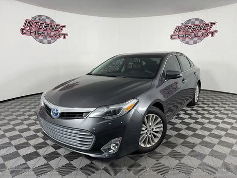 Used 2013 Toyota Avalon Limited image 1