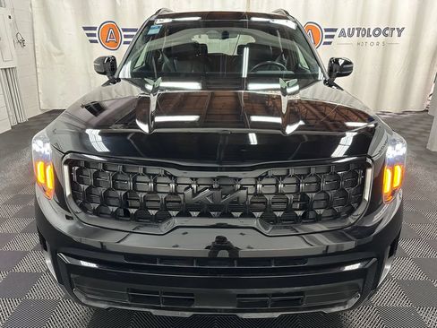 Used 2025 Kia Telluride AWD image 4