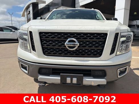 Used 2018 Nissan Titan PRO-4X w/ Pro-4x Utility Package AWD/4WD image 14