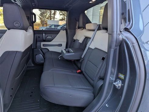 New 2026 GMC Hummer EV 4x4 Crew Cab image 12