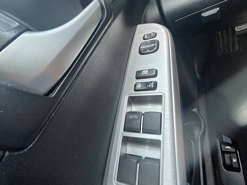 Used 2012 Toyota Camry SE FWD image 20