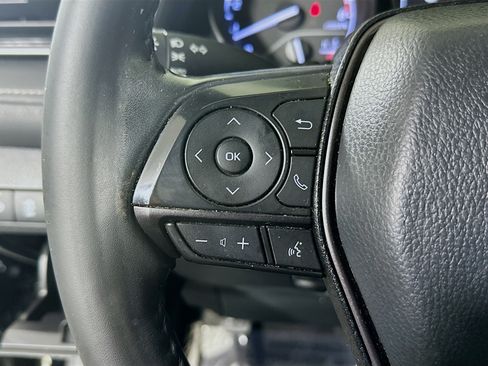 Used 2023 Toyota Camry SE w/ Cold Weather Package FWD image 16