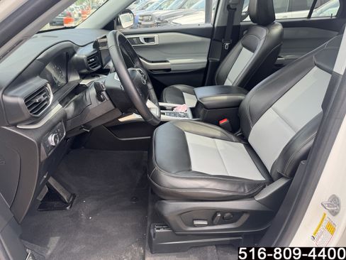 Used 2022 Ford Explorer XLT w/ Equipment Group 202A AWD/4WD image 26
