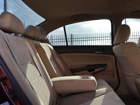 Used 2010 Honda Accord LX-P image 39