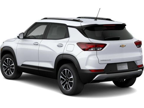 New 2025 Chevrolet TrailBlazer LT w/ LT Cold Weather Package image 41